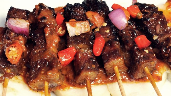 Ilustrasi Sate (travellink-indonesia.com)-1634800997