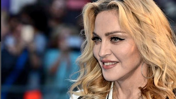 Madonna (net)-1633856690