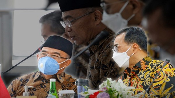 Menko PMK Muhadjir bersama Menhub Budi Karya Sumadi-1635319496