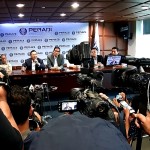 Ketum Peradi Otto Hasibuan bersama anggota menggelar konferensi pers terkait pernyataan Hotman Paris Hutapea/istimewa-1650274488