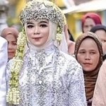Rozy menantu selingkuh dengan mertua-1692889588