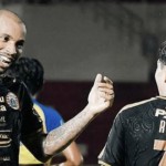 Selebrasi striker Persija, Gustavo Almeida-1714141622