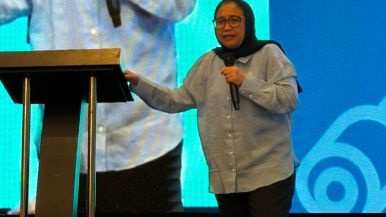 Wakil Kepala Badan Gizi Nasional (BGN) bidang Komunikasi Publik dan Investigasi, Nanik S Deyang. (Foto: Dok/Istimewa)