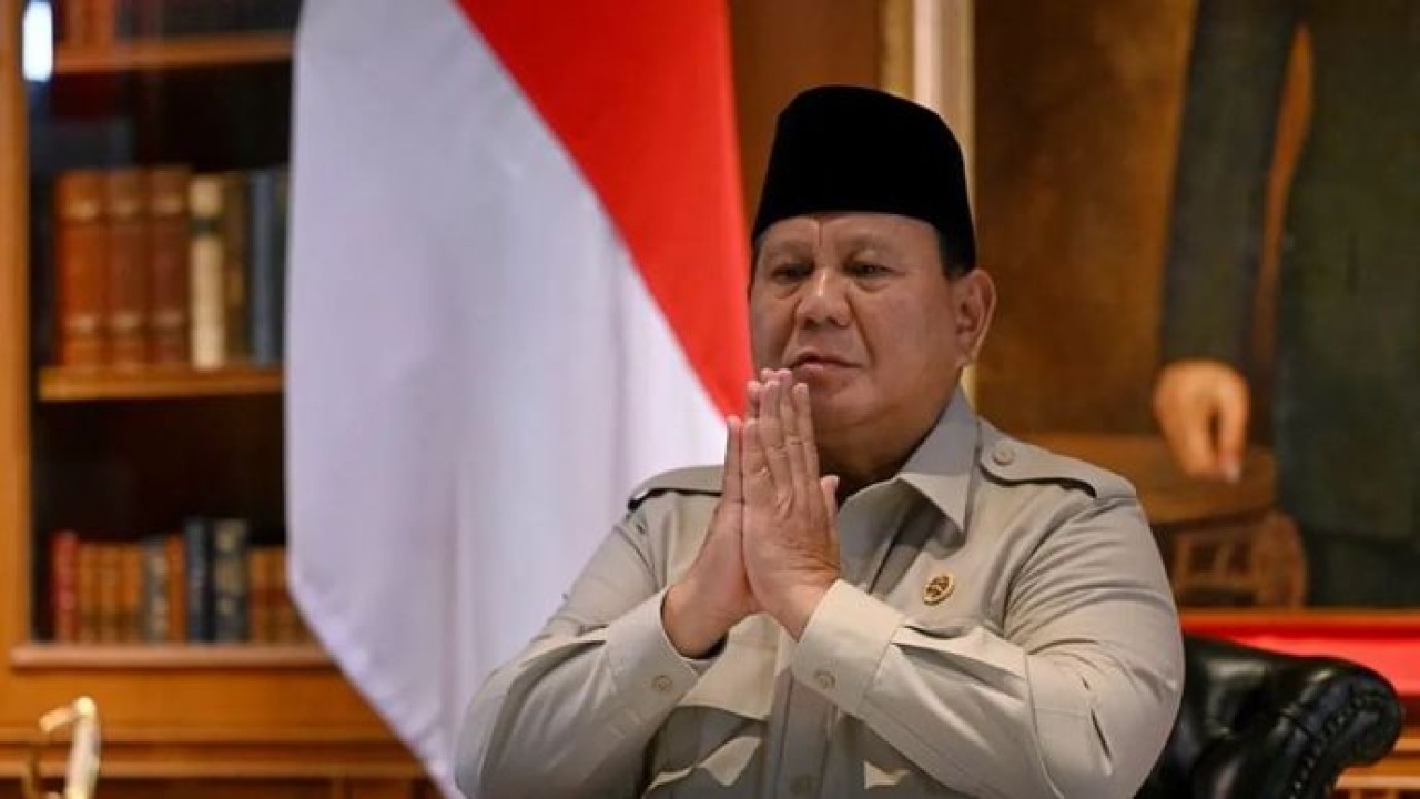 Presiden Prabowo Subianto mengucapkan selamat HarI Raya Idulfitri kepada seluruh umat Islam tanah air di berbagai penjuru negeri. ANTARA/HO-BPMI Sekretariat Presiden.