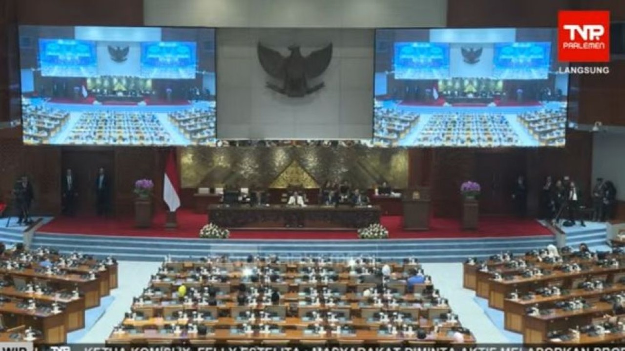 Rapat paripurna DPR RI pada Selasa, 21 April 2026. (Foto: YouTube TVR Parlemen)