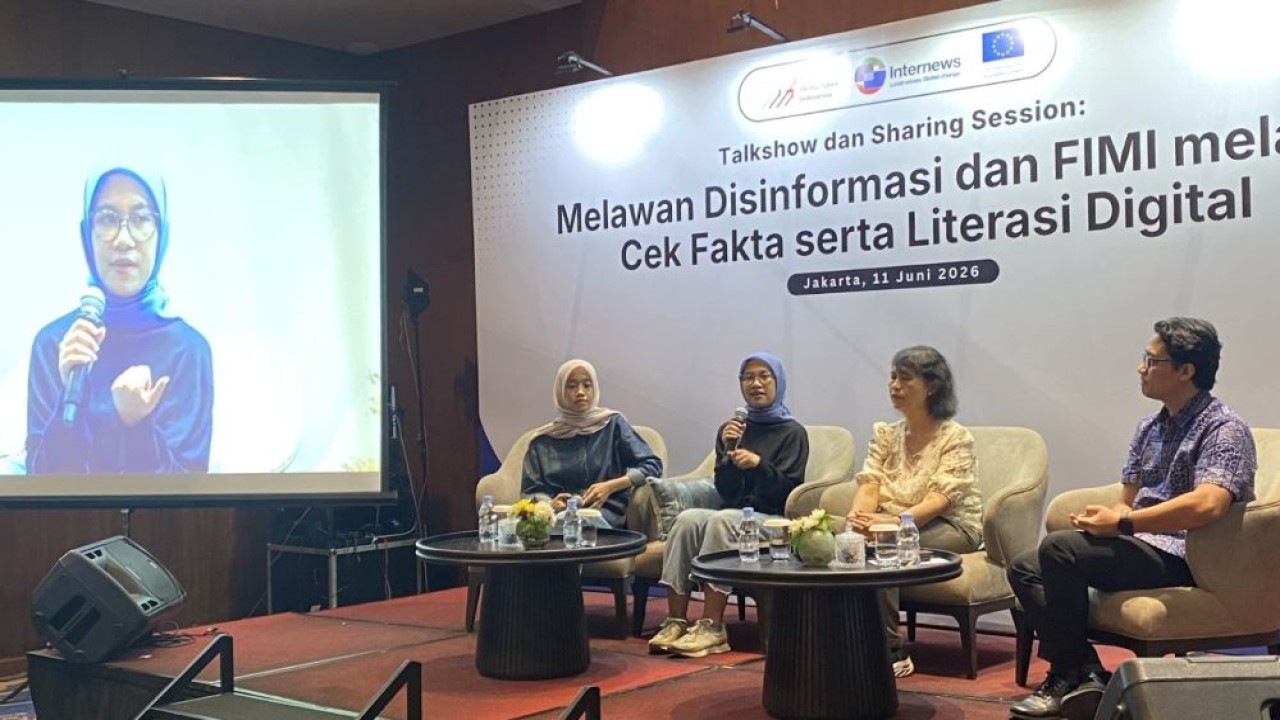 Asosiasi Media Siber Indonesia (AMSI) bersama Internews menggelar talkshow dan sharing session bertajuk “Melawan Disinformasi dan FIMI melalui Cek Fakta serta Literasi Digital” yang digelar di Jakarta, Rabu, 11 Juni 2026. (Istimewa)