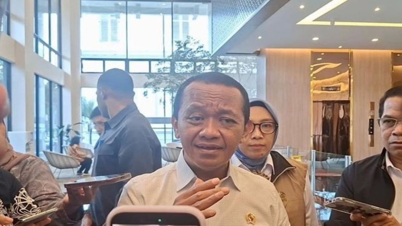 Menteri Energi dan Sumber Daya Mineral (ESDM) Bahlil Lahadalia bertemu Menteri Koordinator Bidang Perekonomian Airlangga Hartarto di kantor Kemenko Ekonomi, Jakarta, Kamis 18 Juni 2026. (Foto: Istimewa)