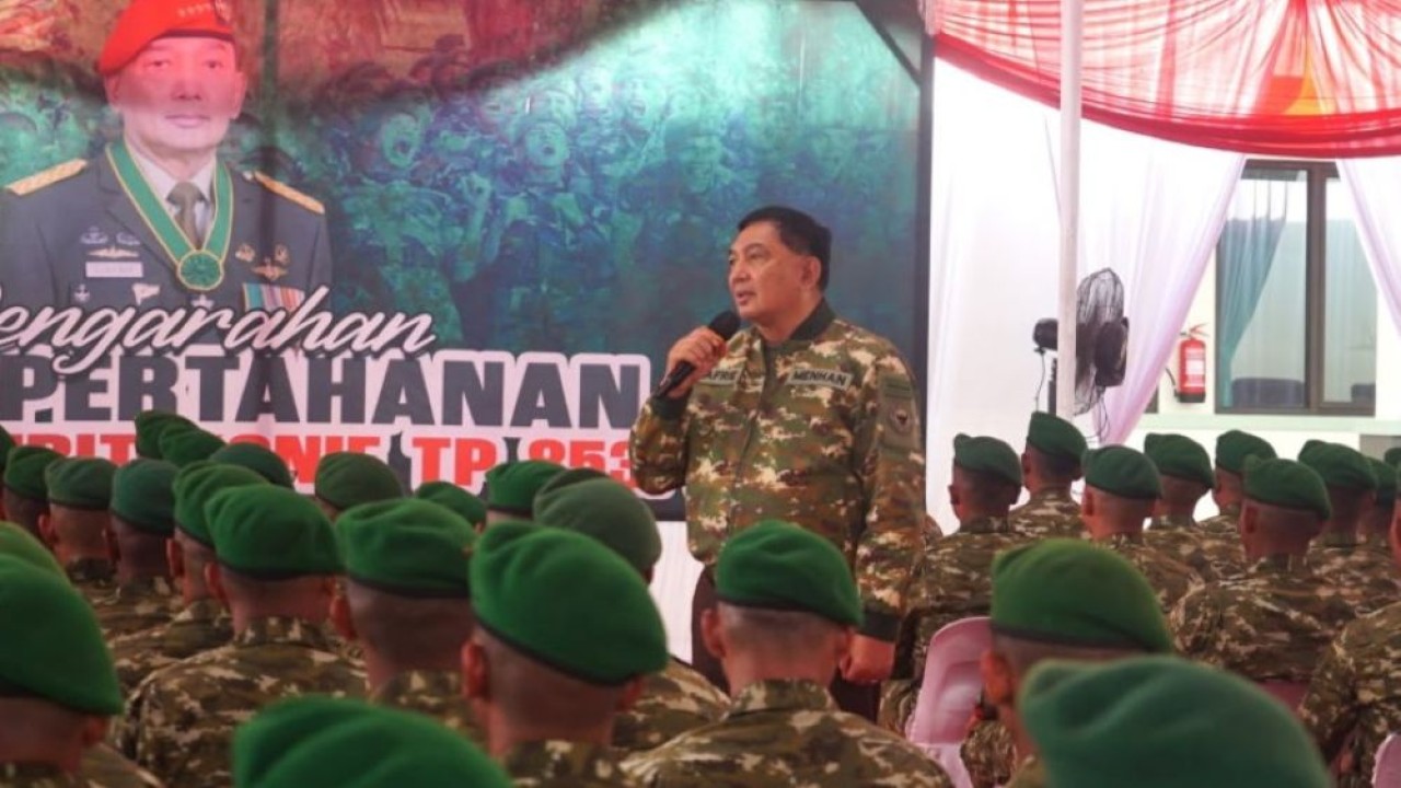 Menteri Pertahanan (Menhan) Sjafrie Sjamsoeddin melakukan kunjungan kerja ke Provinsi Aceh, Kamis (18/6/2026), dengan meninjau dua satuan Yonif Teritorial Pembangunan, yakni Yonif TP 855/Raksaka Dharma (RD) di Kabupaten Gayo Lues dan Yonif TP 853/Buwar Reje Bur (BRB) di Kabupaten Aceh Timur. (Foto: Dok/Istimewa)