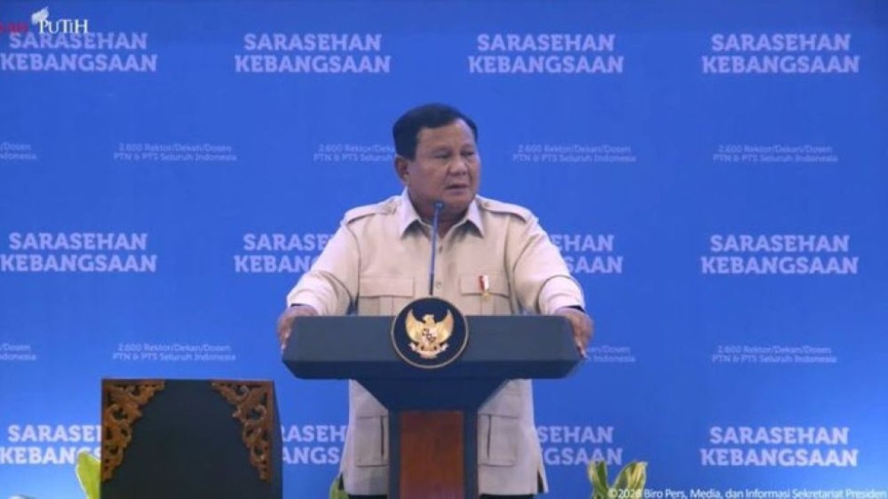 Presiden Prabowo Subianto saat menghadiri acara Konvensi, Sains, Teknologi, dan Industri (KSTI) Indonesia 2026 dalam Sarasehan Kebangsaan yang diikuti sekitar 2.600 rektor, dekan, dan dosen perguruan tinggi negeri maupun swasta dari seluruh Indonesia di Jakarta International Convention Center (JICC), Jakarta, Jumat, 26 Juni 2026. (Foto: NTVnews)