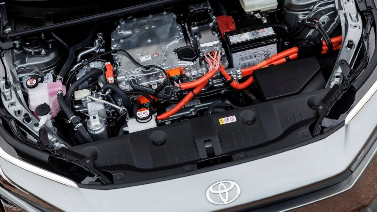 Puluhan ribuan mobil listrik Toyota, Subaru dan Lexus berisiko mati total karena bug perangkat lunak. (Foto: Istimewa via Carscoops)