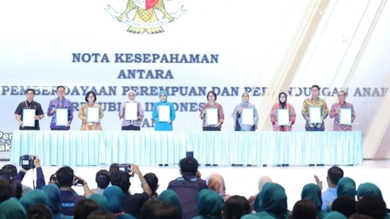 Puncak Peringatan ke-54 Hari Kesatuan Gerak (HKG) Pemberdayaan dan Kesejahteraan Keluarga (PKK) yang mengusung tema “Kuatkan 10 Program Pokok PKK, Laksanakan Asta Cita, Wujudkan Indonesia Emas 2045” di Makassar pada Sabtu, 11 Juli 2026 (Antara)