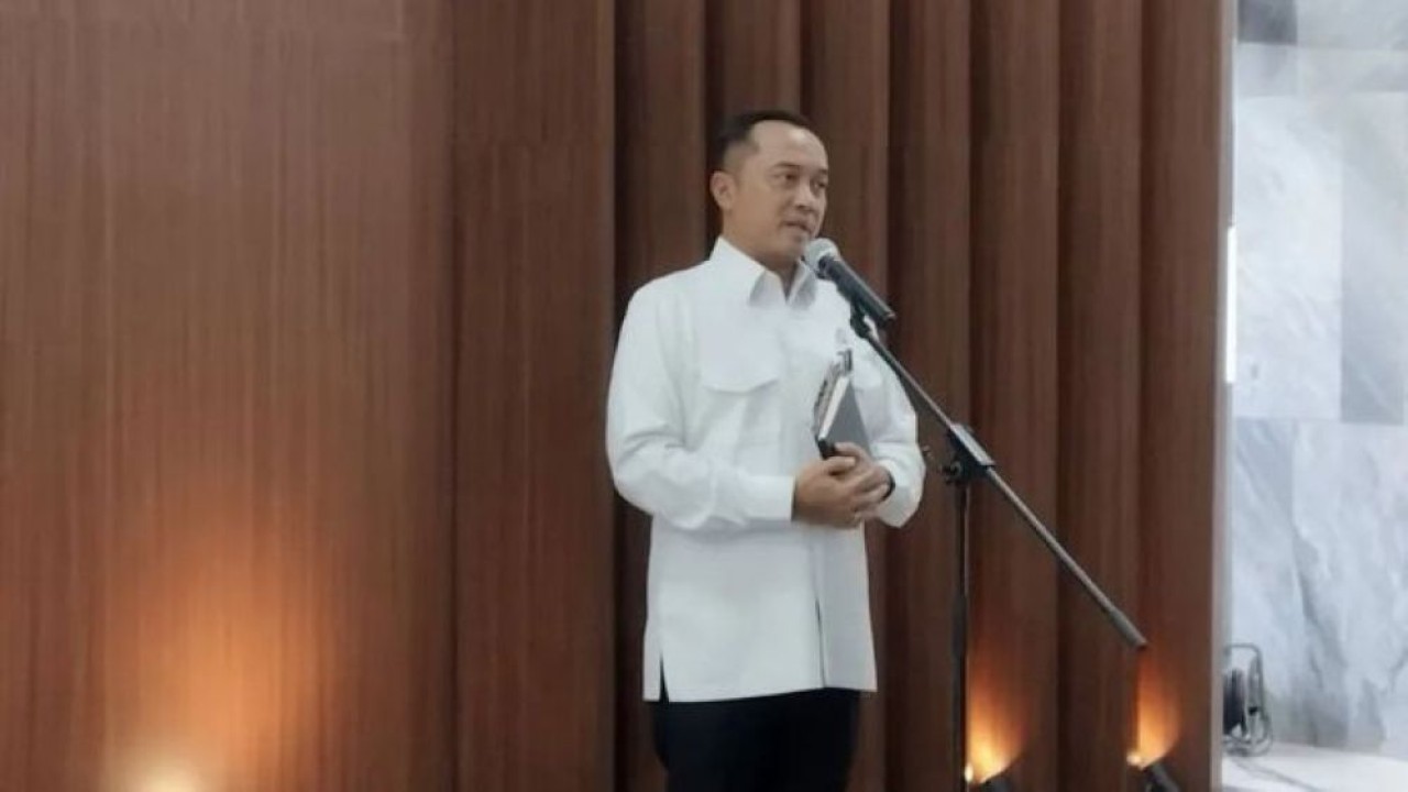 Mensesneg Prasetyo Hadi-1786845549