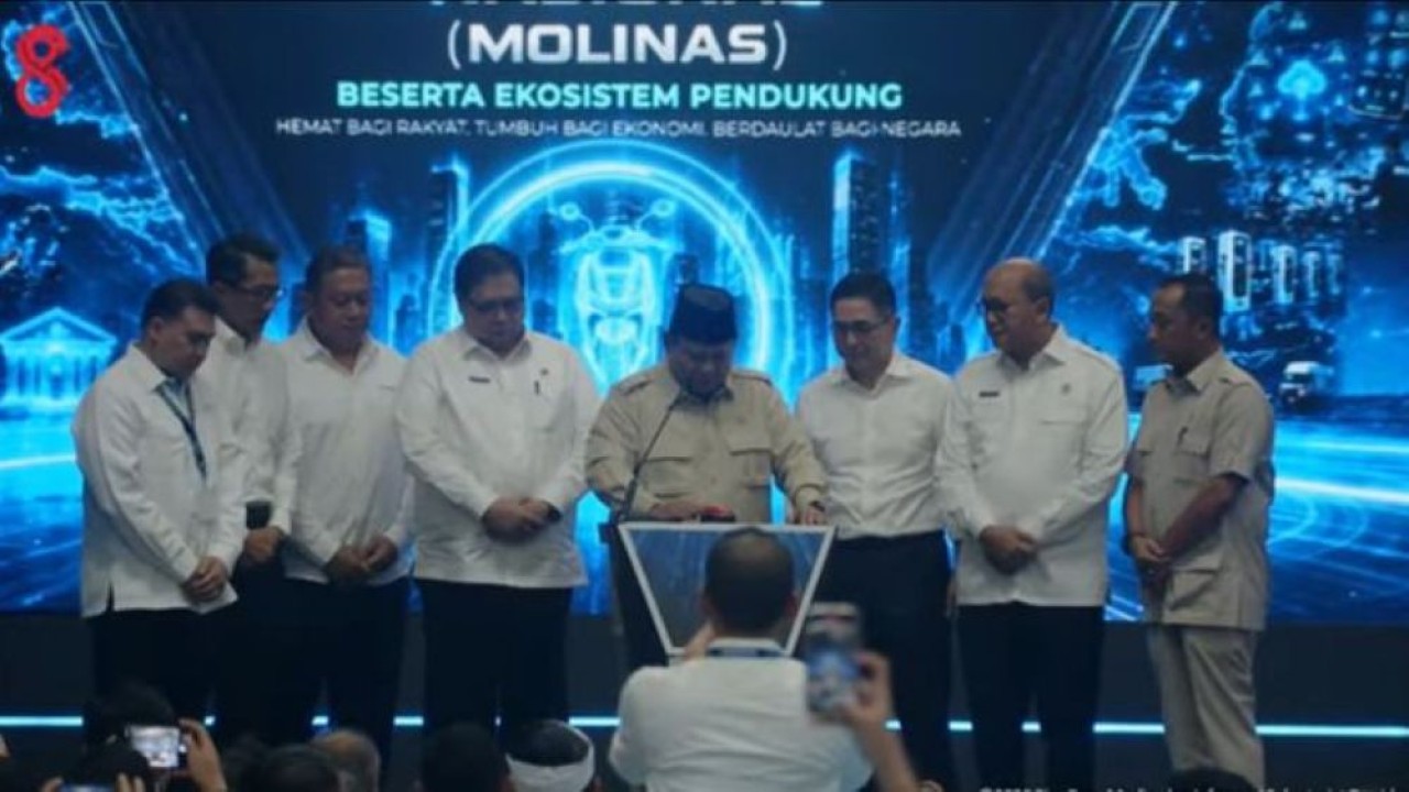 Presiden Prabowo saat meresmikan Motor Listrik Nasional (Molinas) di Cikarang, Jawa Barat, Kamis, 13 Agustus 2026. (Foto: Istimewa)