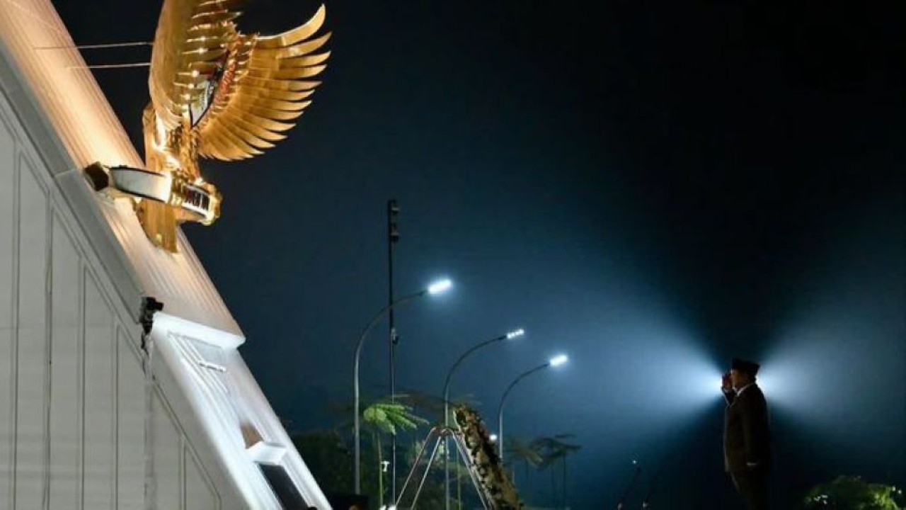 Presiden Prabowo Subianto memimpin Upacara Ziarah Nasional dan Renungan Suci di Taman Makam Pahlawan (TMP) Kalibata, Jakarta Selatan, pada Minggu, 16 Agustus 2026 malam. (Foto: Istimewa)