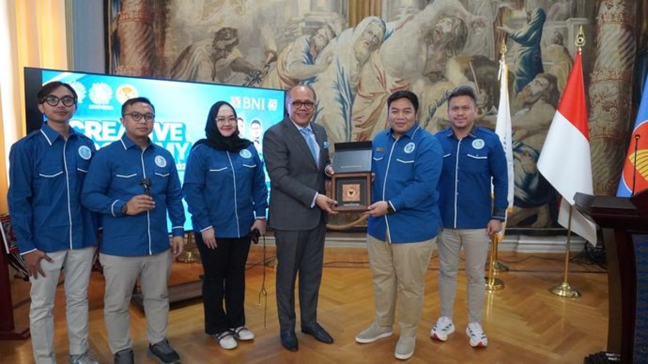 Dewan Perwakilan Luar Negeri (DPLN) Gerakan Ekonomi Kreatif Nasional (GEKRAFS) Italia resmi dilantik di KBRI Roma, Italia, Senin, 28 September 2026.