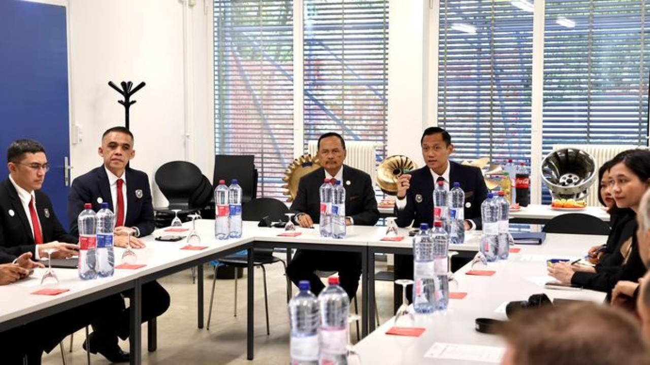 Kunjungi EPFL Hydropower Laboratory Swiss, Menko AHY dorong transformasi infrastruktur PLTA untuk topang energi terbarukan