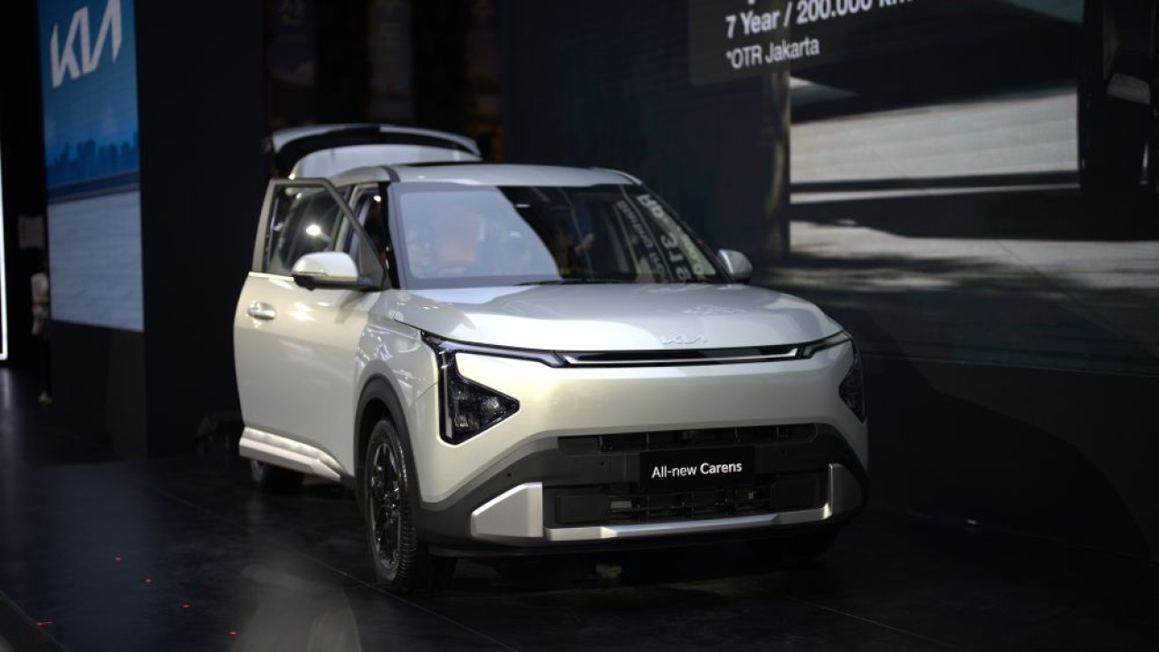 Kia Carens pertama kali hadir di Indonesia pada 2000. (Foto: Istimewa/Kia Indonesia)